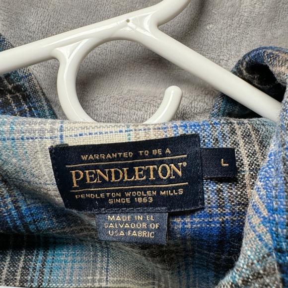 Pendleton Woman's Board Shirt **Worn Only Once** - Picture 3 of 3